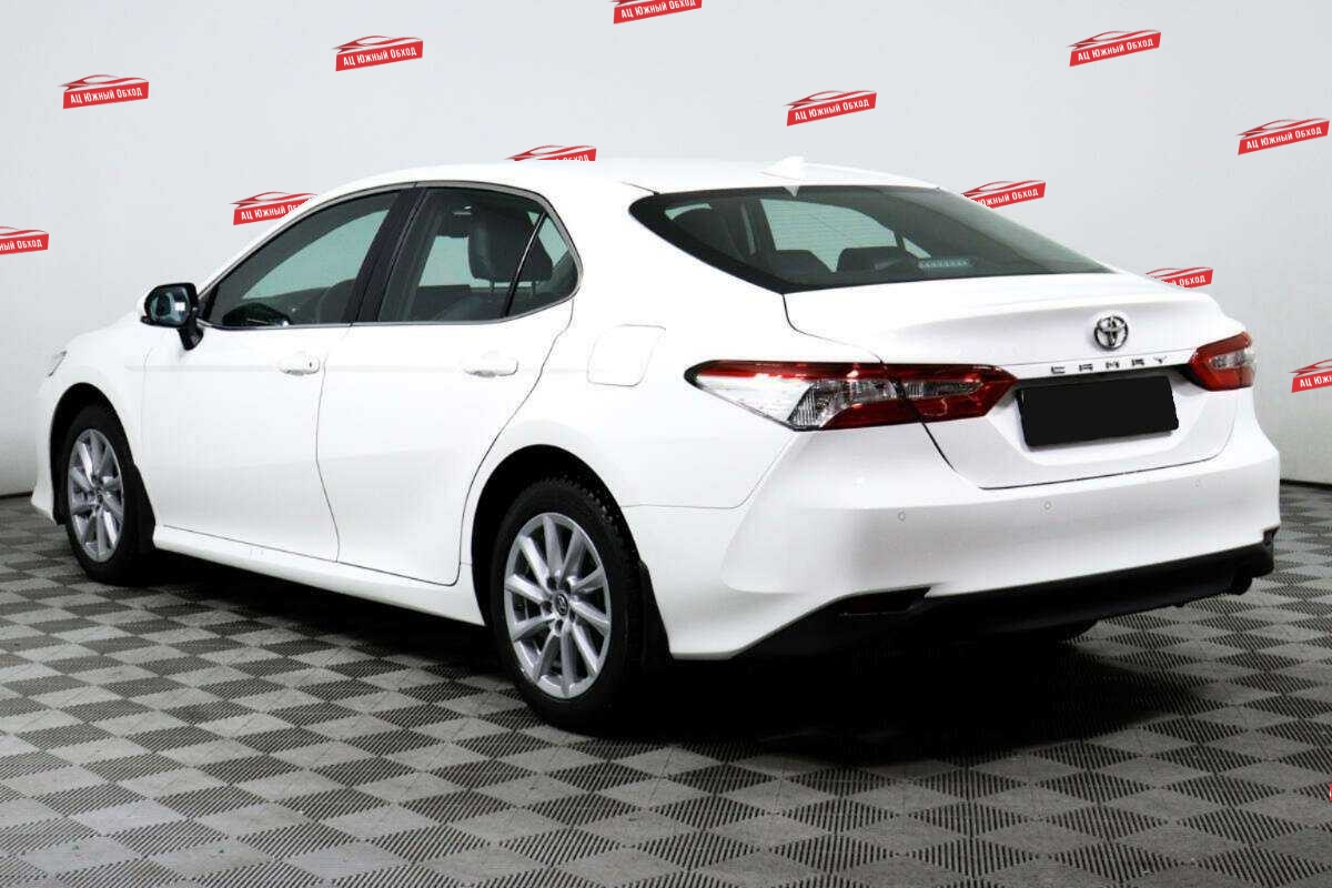 Купить Toyota Camry с пробегом. Фото: #6