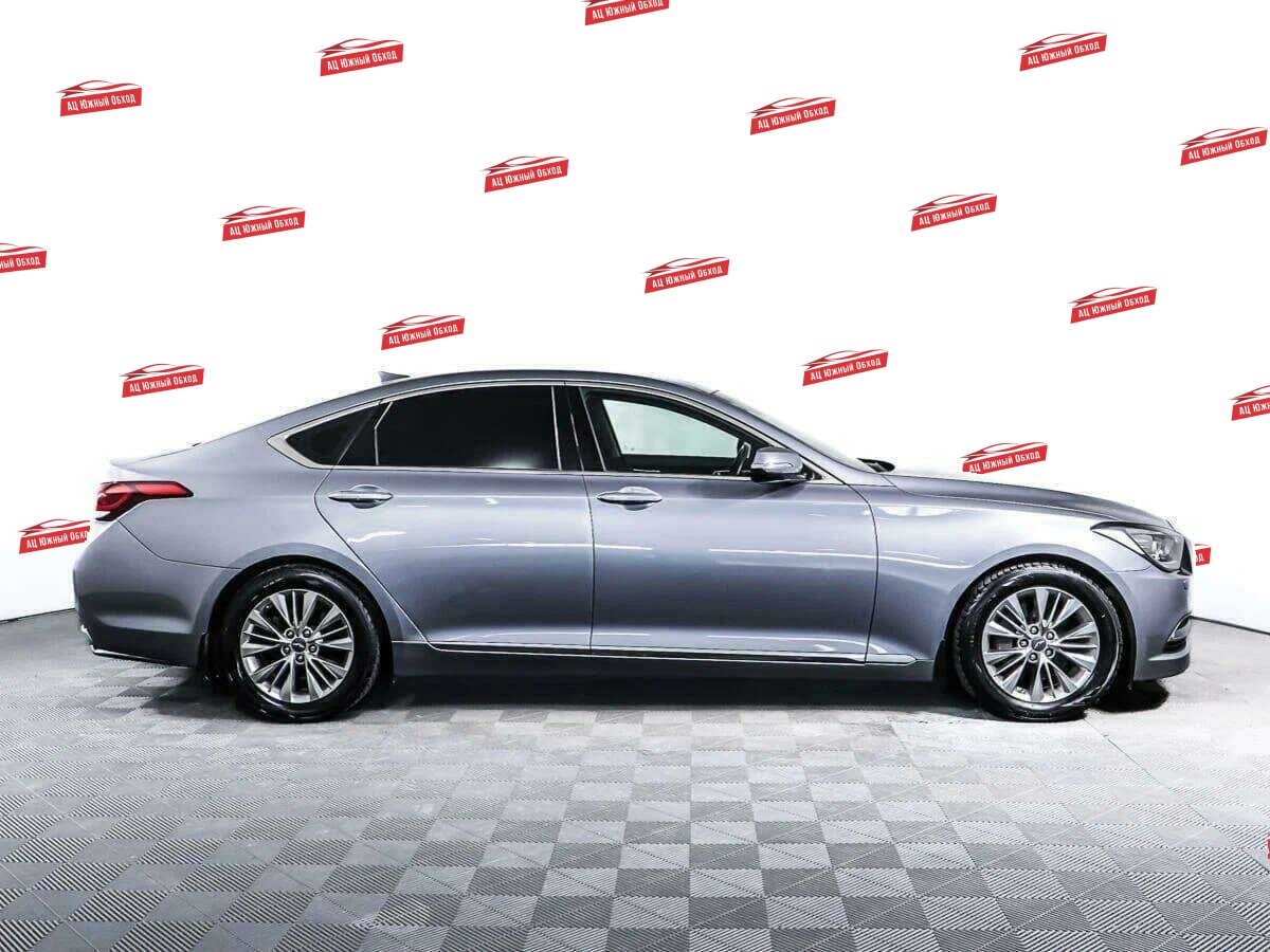 Купить Hyundai Genesis с пробегом. Фото: #3