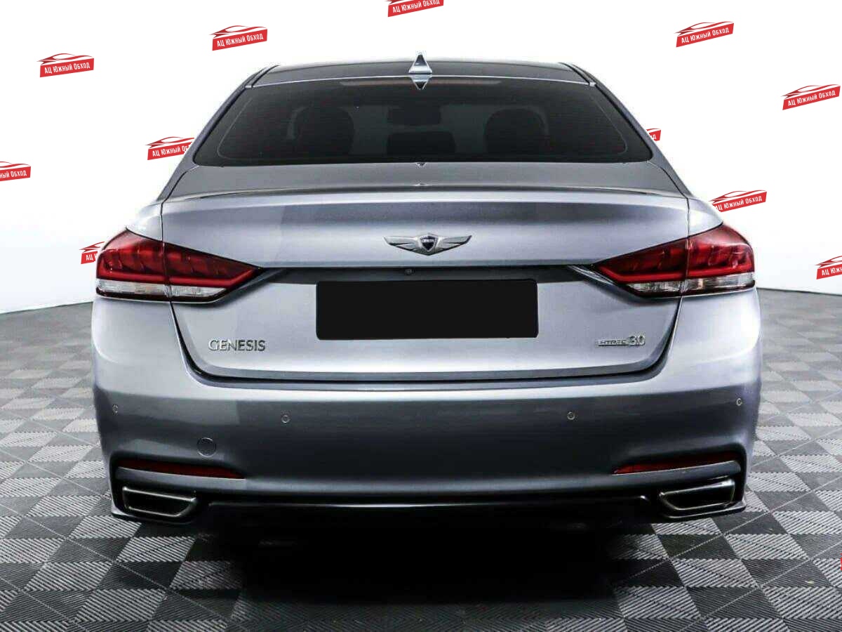 Купить Hyundai Genesis с пробегом. Фото: #5