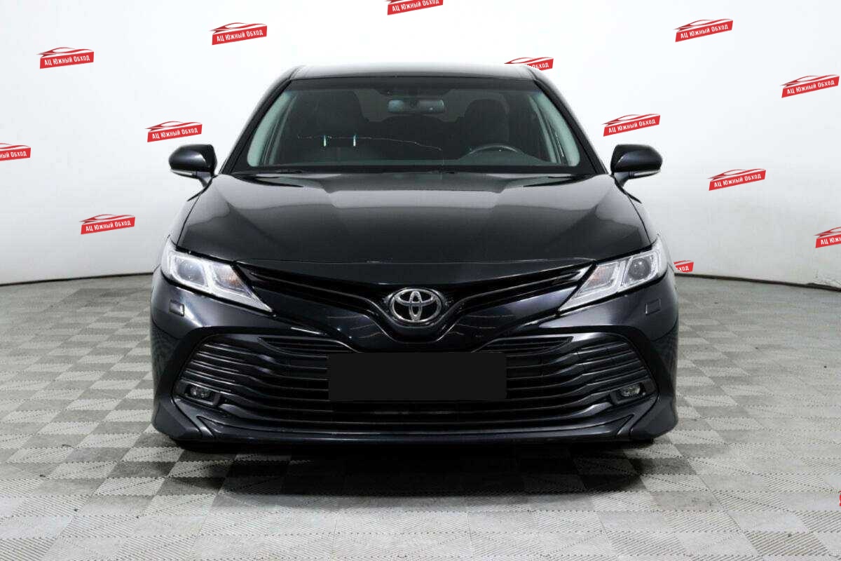 Купить Toyota Camry с пробегом. Фото: #1