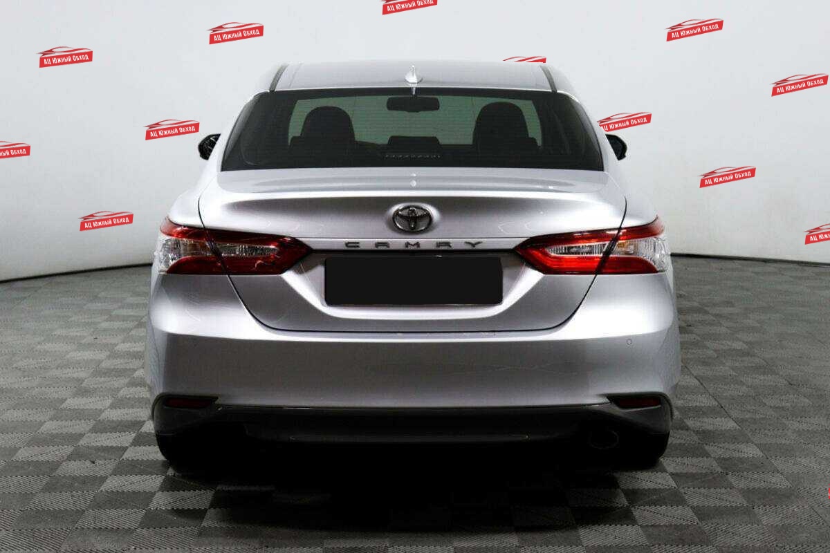 Купить Toyota Camry с пробегом. Фото: #5