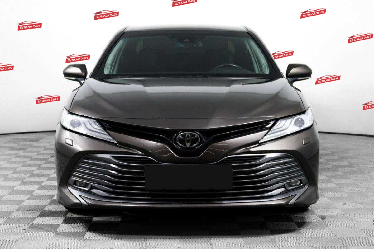 Купить Toyota Camry с пробегом. Фото: #1