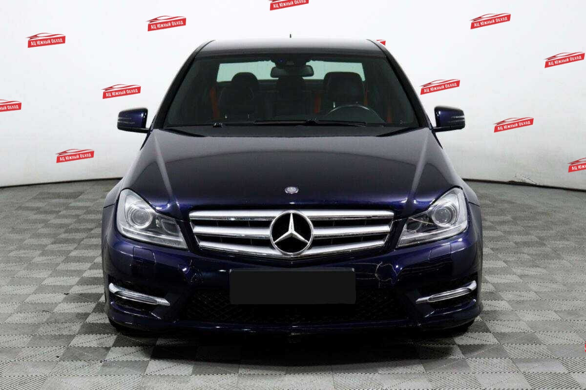 Купить Mercedes-Benz C-Класс с пробегом. Фото: #1