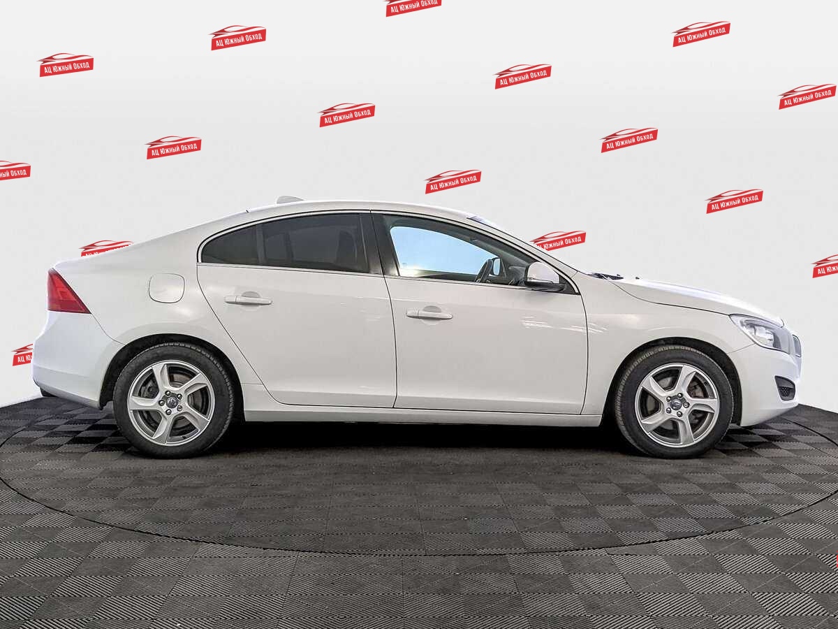 Купить Volvo S60 с пробегом. Фото: #3