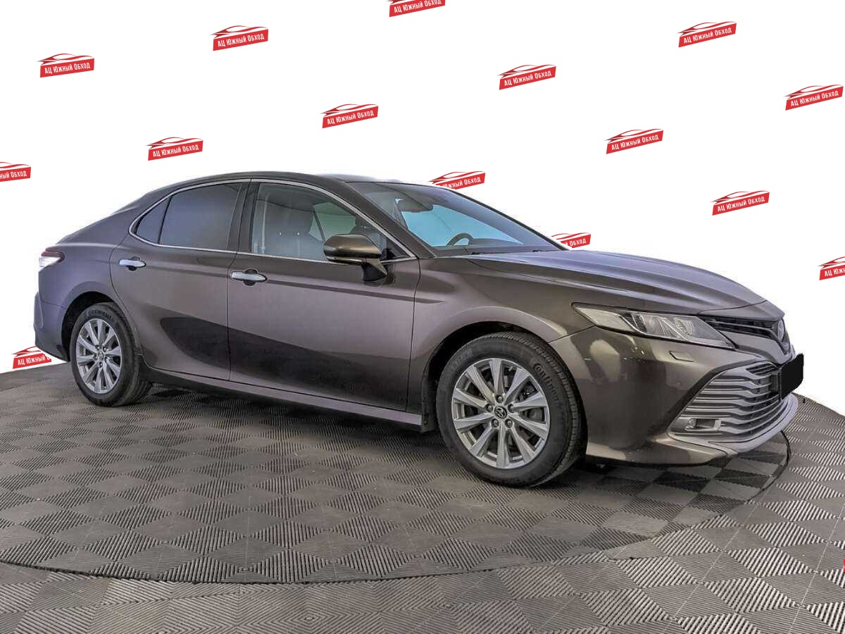 Купить Toyota Camry с пробегом. Фото: #2
