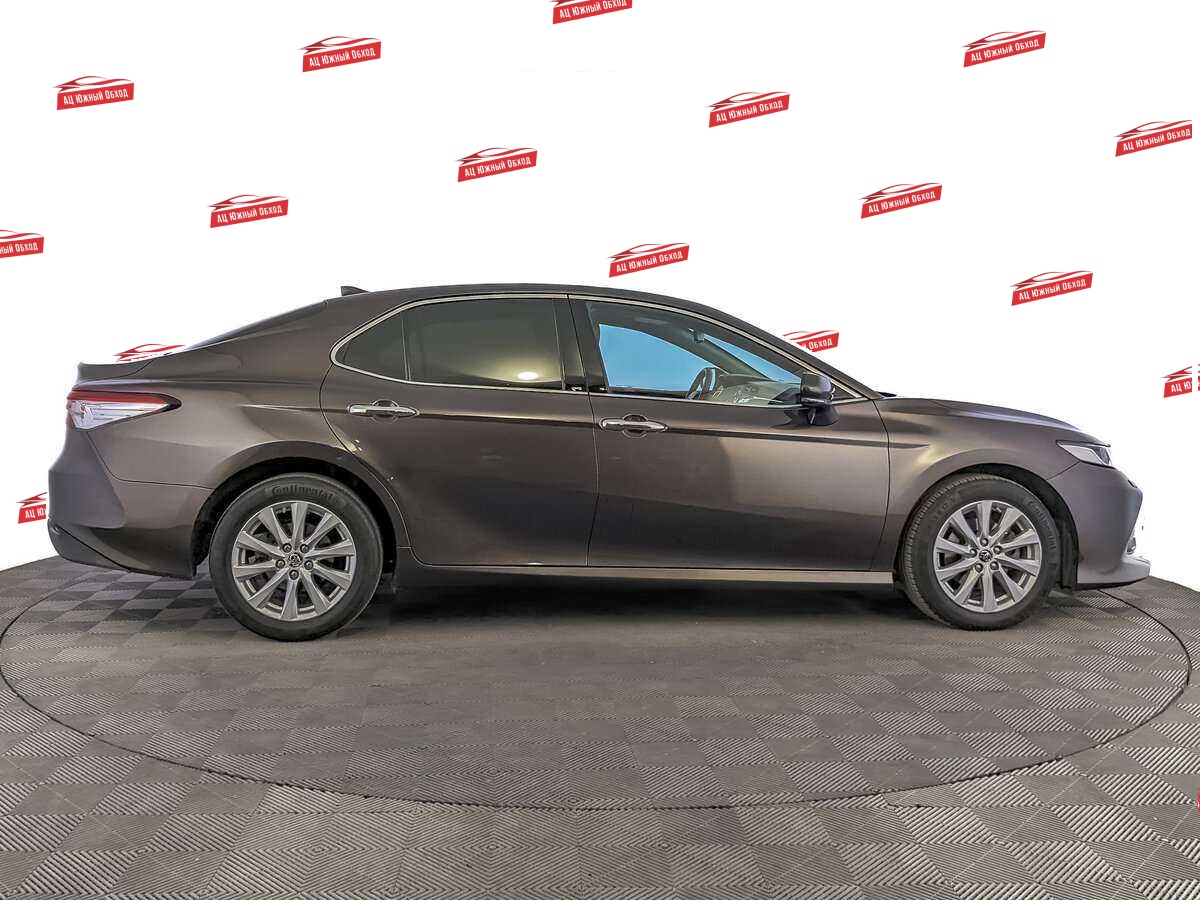 Купить Toyota Camry с пробегом. Фото: #3