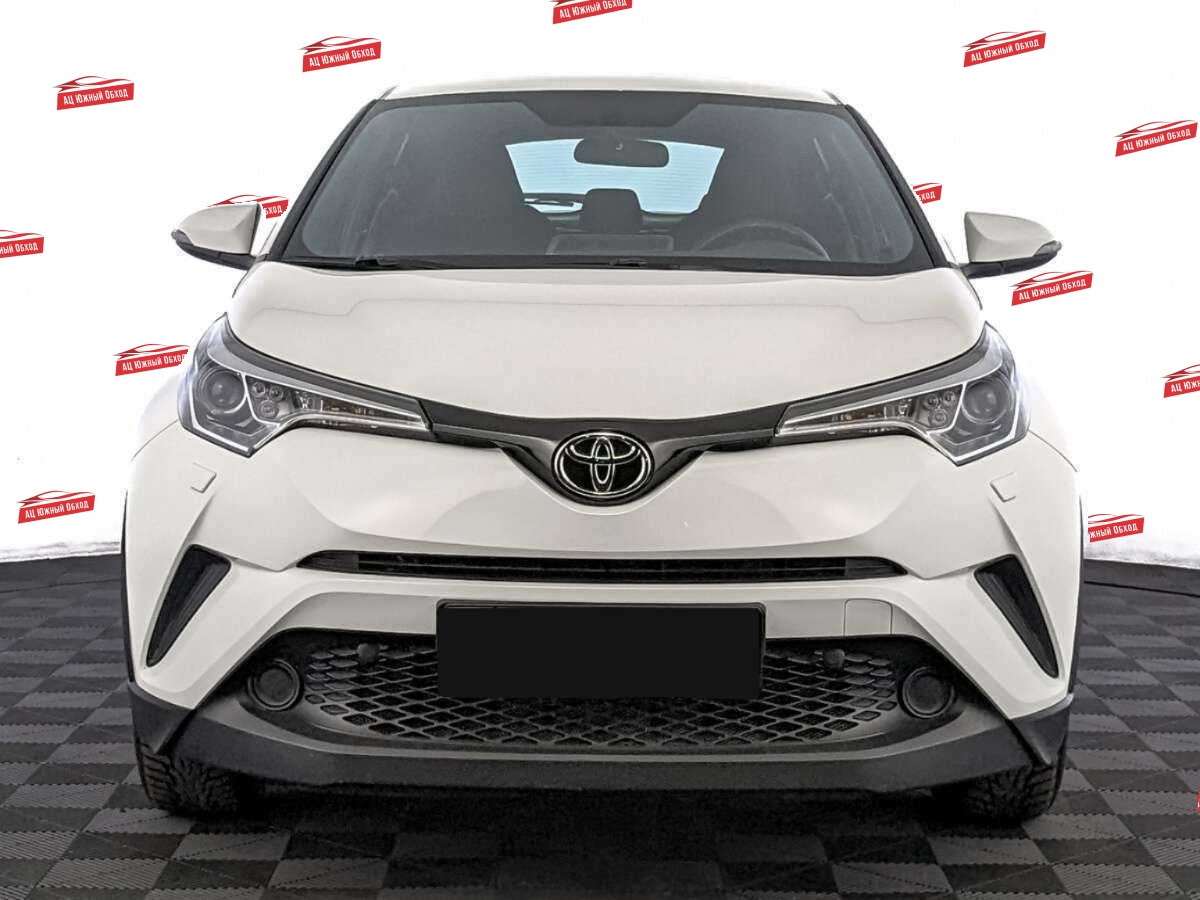 Купить Toyota C-HR с пробегом. Фото: #1