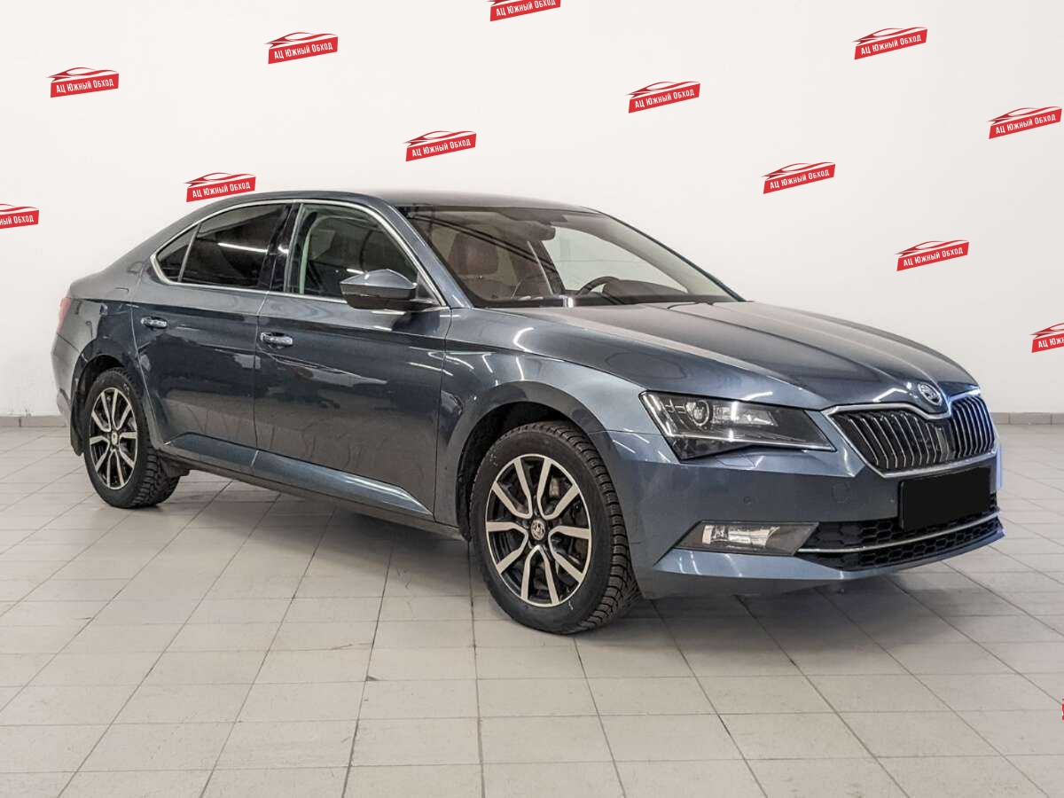 Купить Skoda Superb с пробегом. Фото: #2