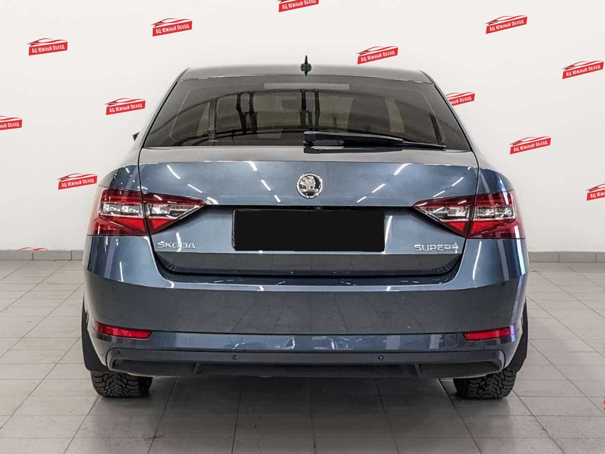 Купить Skoda Superb с пробегом. Фото: #5