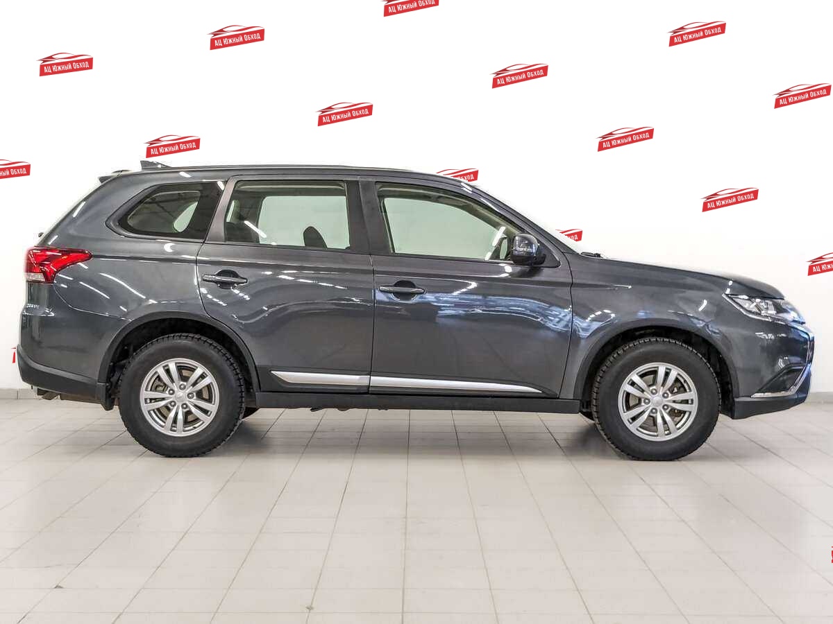 Купить Mitsubishi Outlander с пробегом. Фото: #3