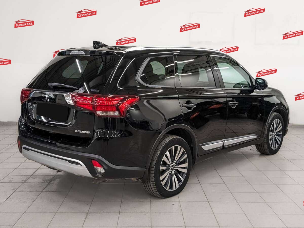 Купить Mitsubishi Outlander с пробегом. Фото: #4
