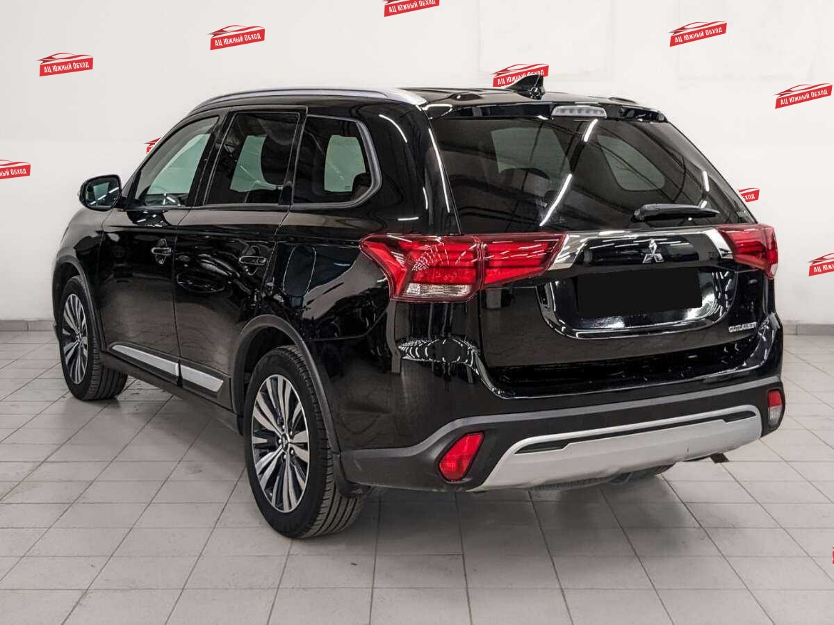Купить Mitsubishi Outlander с пробегом. Фото: #6