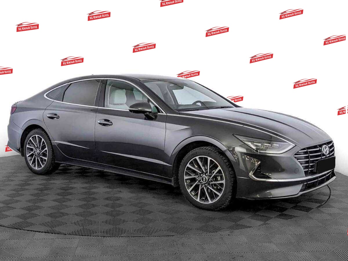 Купить Hyundai Sonata с пробегом. Фото: #2