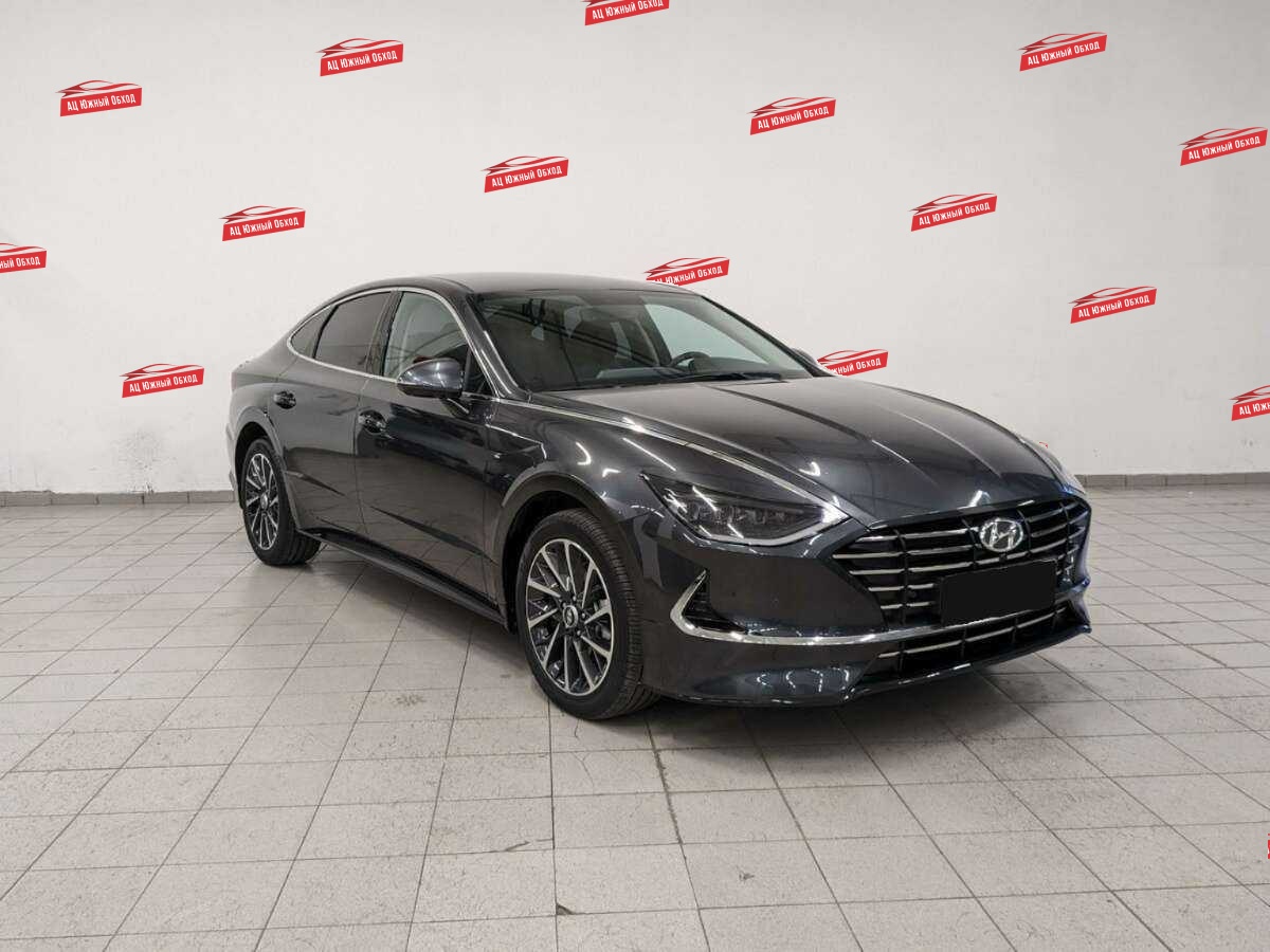 Купить Hyundai Sonata с пробегом. Фото: #2
