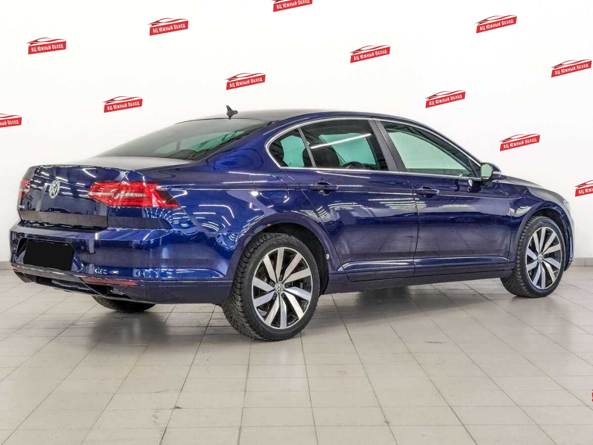 Купить Volkswagen Passat с пробегом. Фото: #4