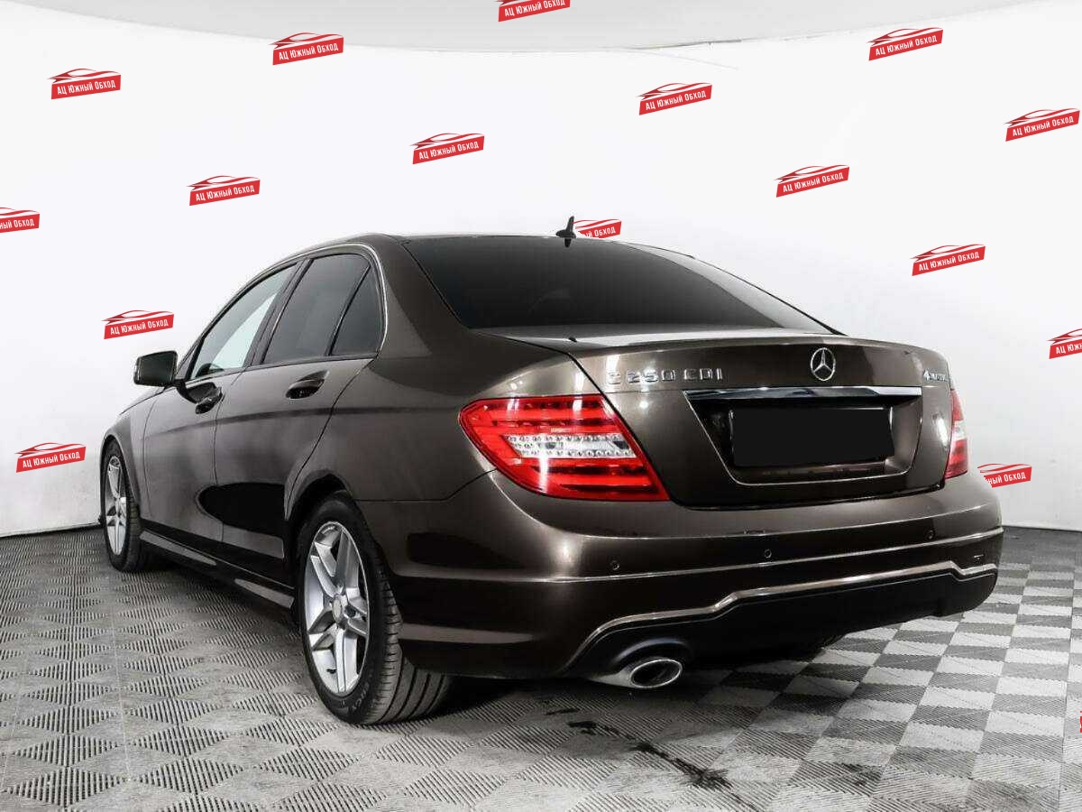 Купить Mercedes-Benz C-Класс с пробегом. Фото: #5