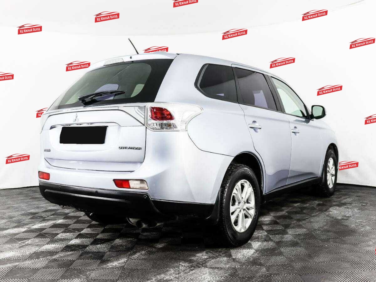 Купить Mitsubishi Outlander с пробегом. Фото: #4