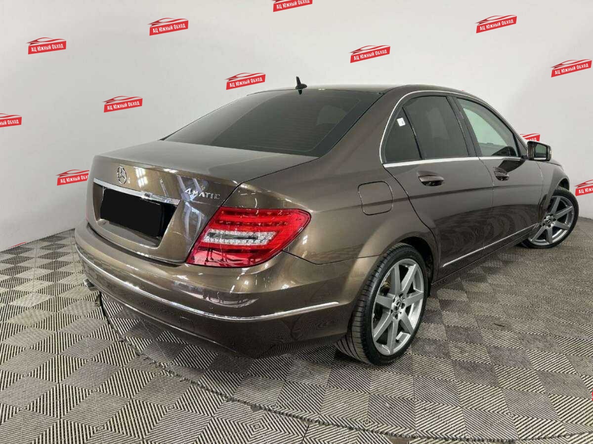Купить Mercedes-Benz C-Класс с пробегом. Фото: #4