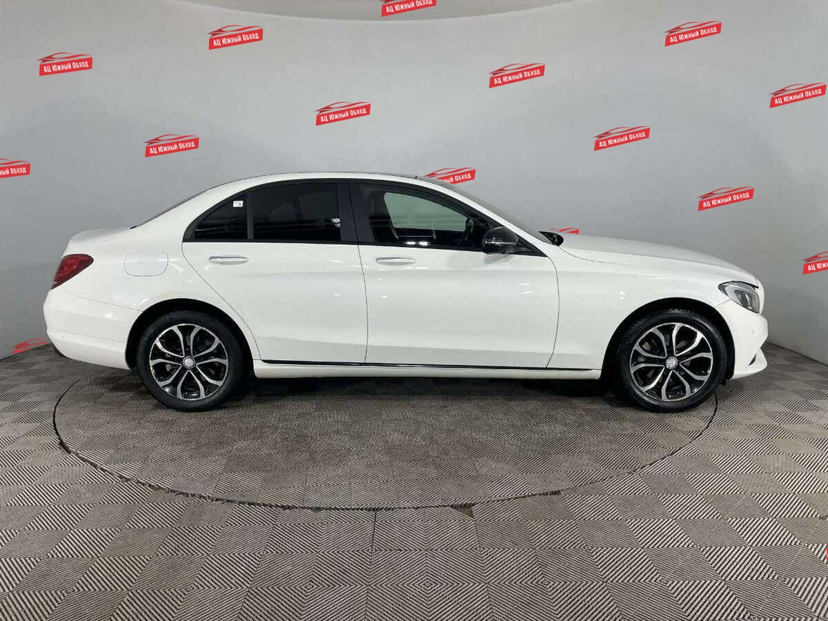 Купить Mercedes-Benz C-Класс с пробегом. Фото: #3