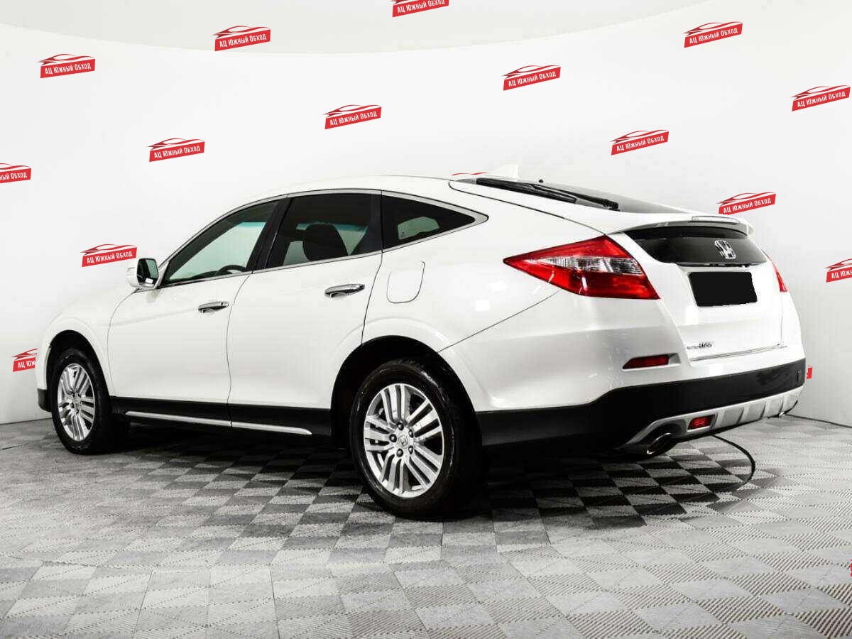 Купить Honda Crosstour с пробегом. Фото: #6