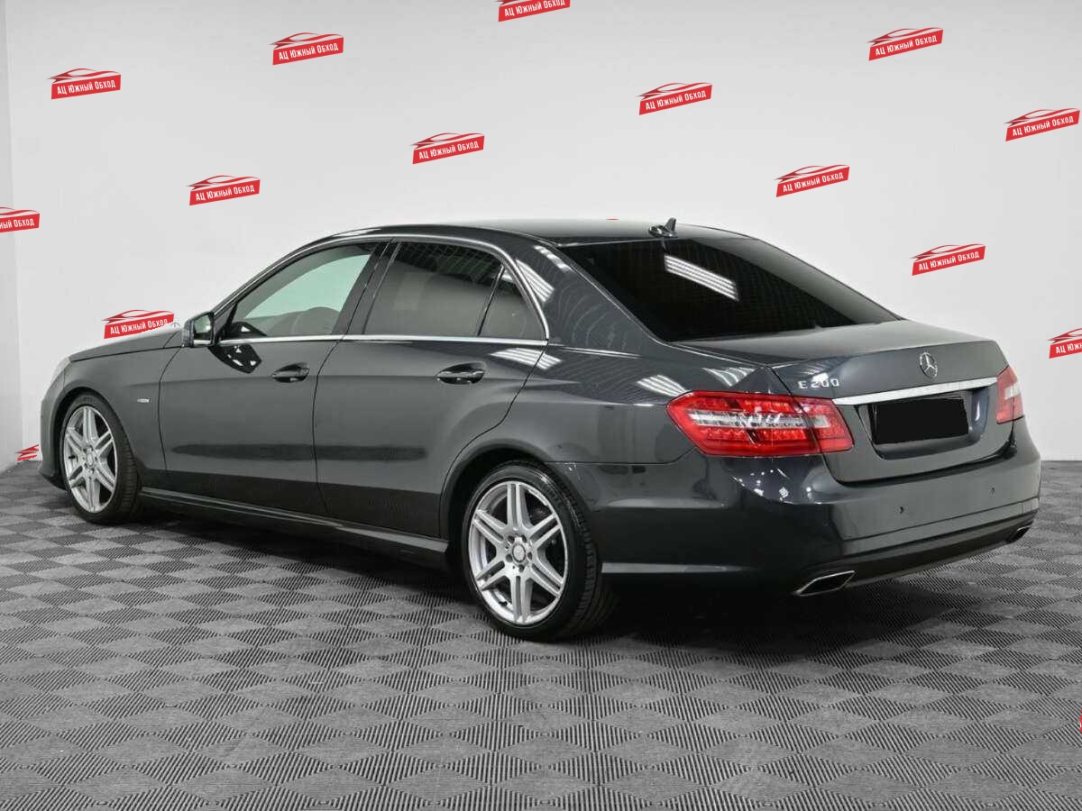Купить Mercedes-Benz E-Класс с пробегом. Фото: #3