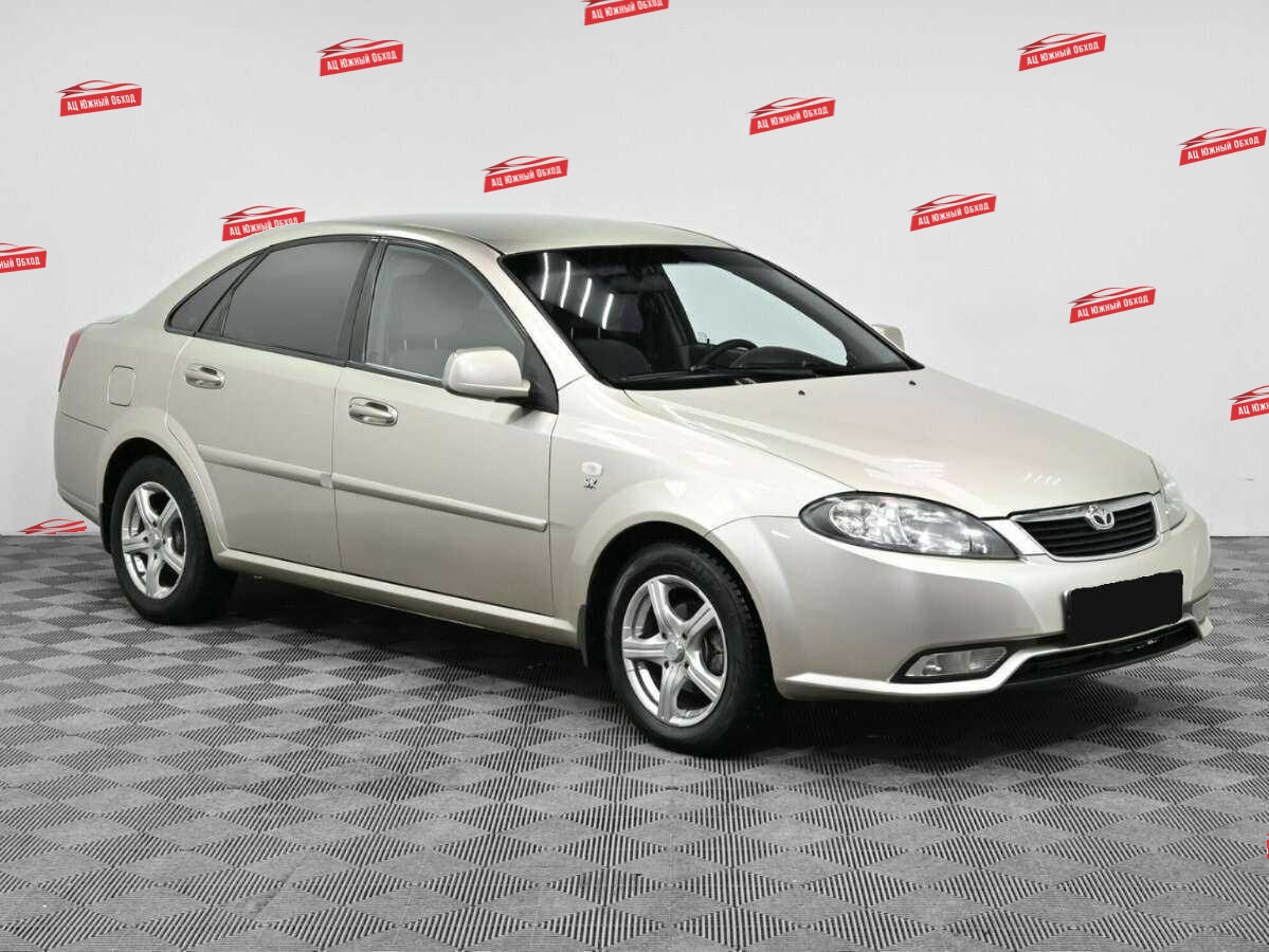 Купить Daewoo Gentra с пробегом. Фото: #2