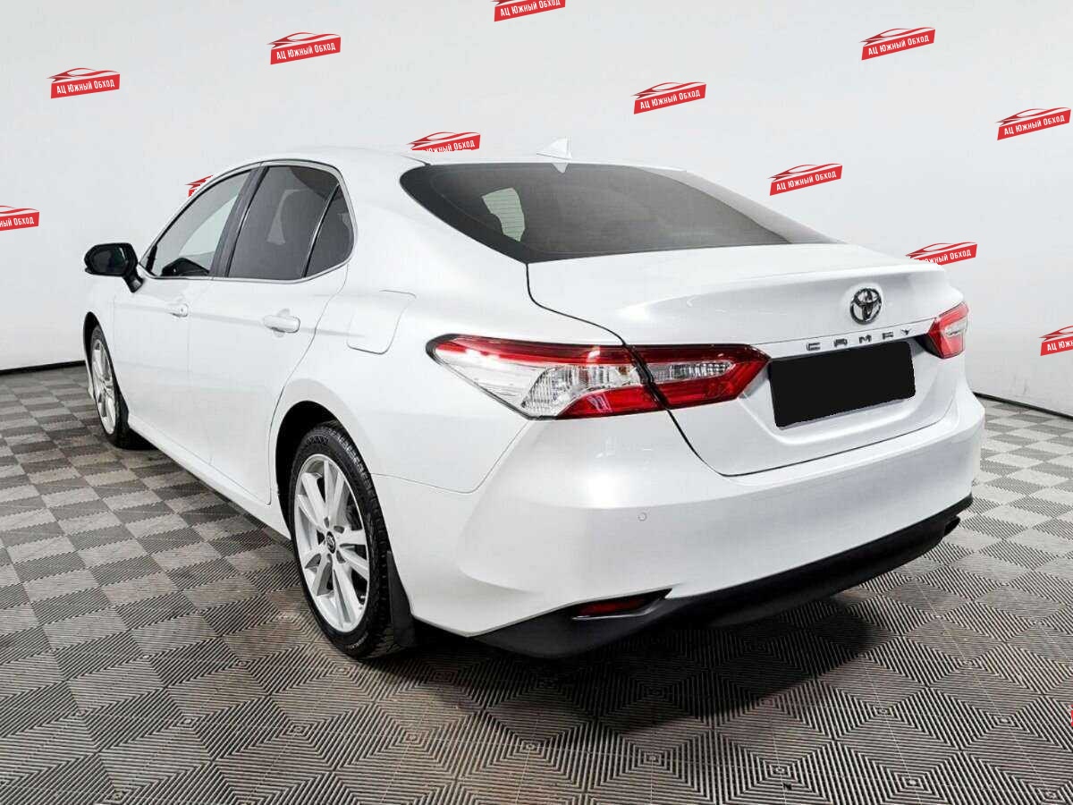Купить Toyota Camry с пробегом. Фото: #6