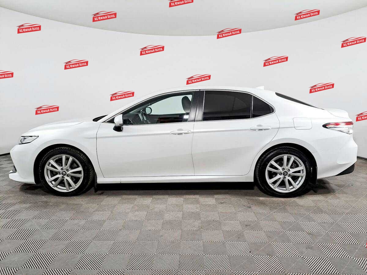 Купить Toyota Camry с пробегом. Фото: #7