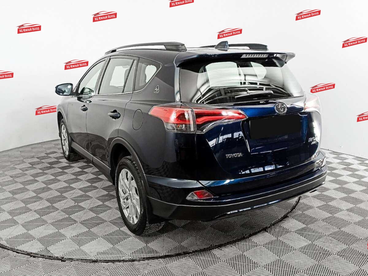 Купить Toyota RAV4 с пробегом. Фото: #6