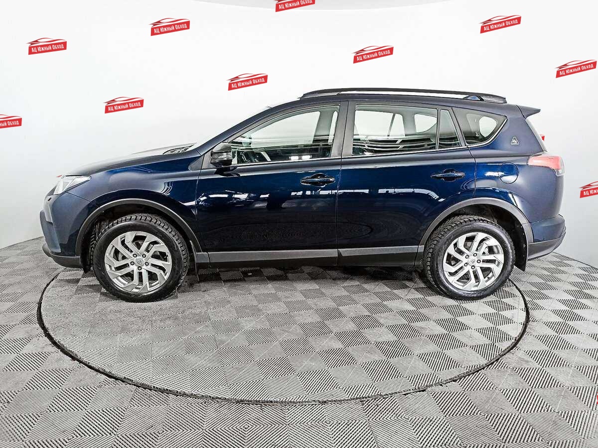 Купить Toyota RAV4 с пробегом. Фото: #7