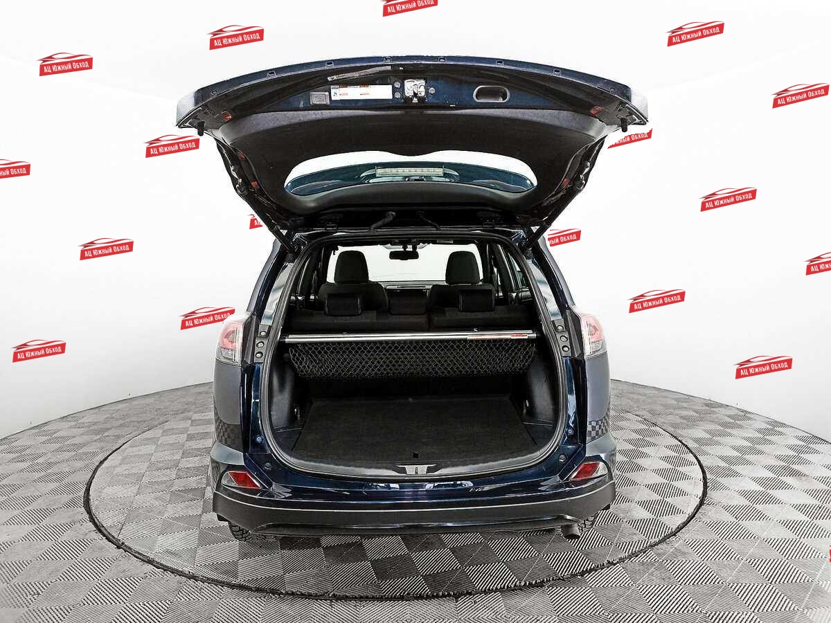 Купить Toyota RAV4 с пробегом. Фото: #9