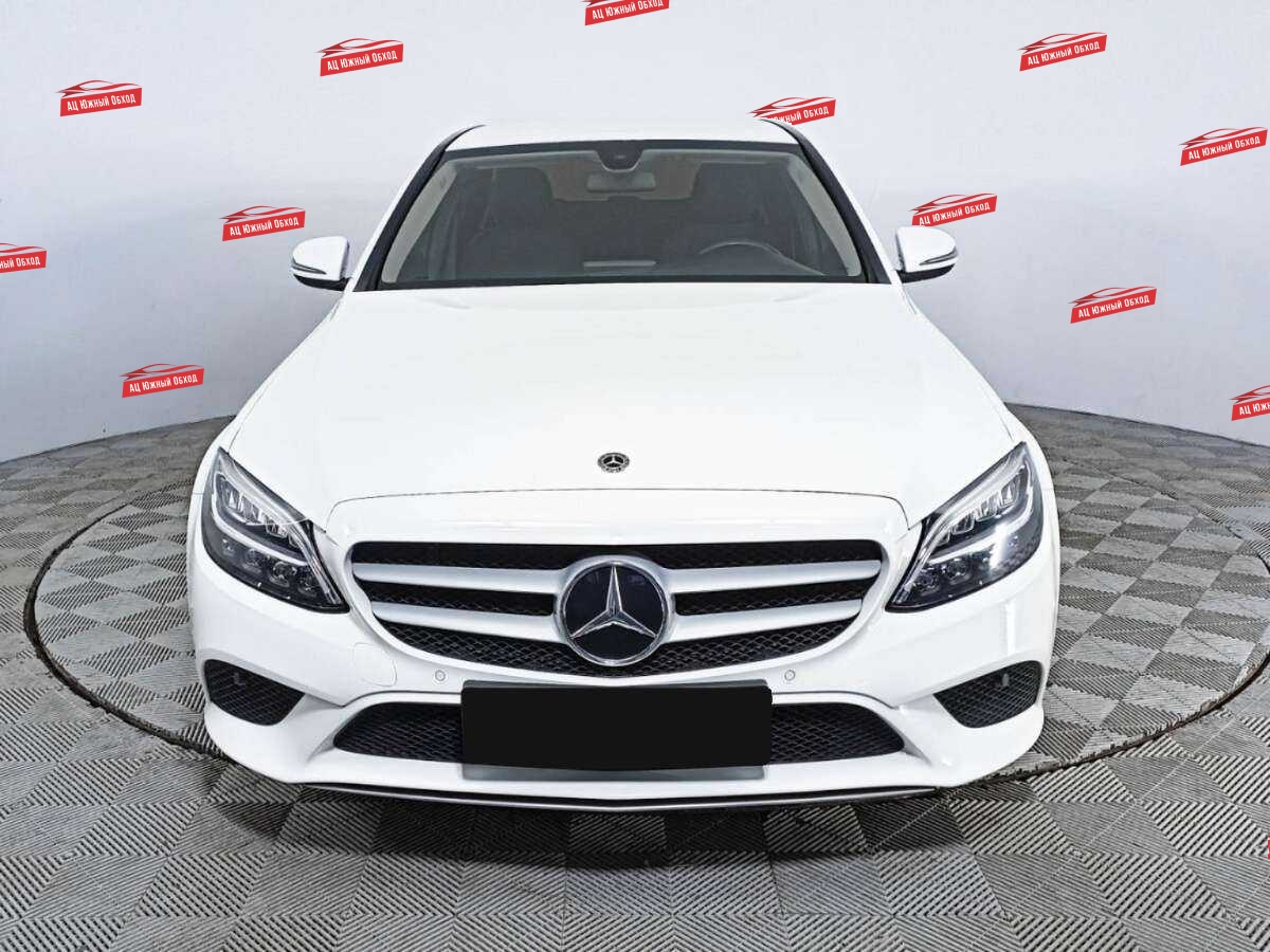 Купить Mercedes-Benz C-Класс с пробегом. Фото: #1