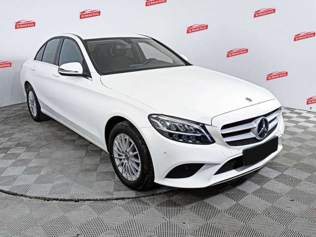 Купить Mercedes-Benz C-Класс с пробегом. Фото: #2
