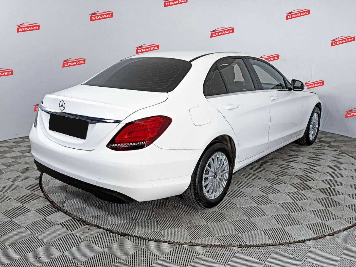 Купить Mercedes-Benz C-Класс с пробегом. Фото: #4