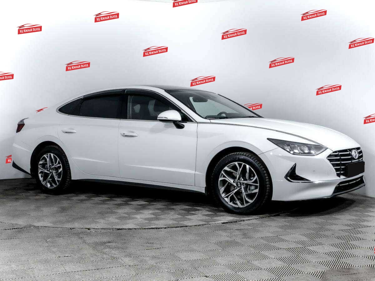 Купить Hyundai Sonata с пробегом. Фото: #2
