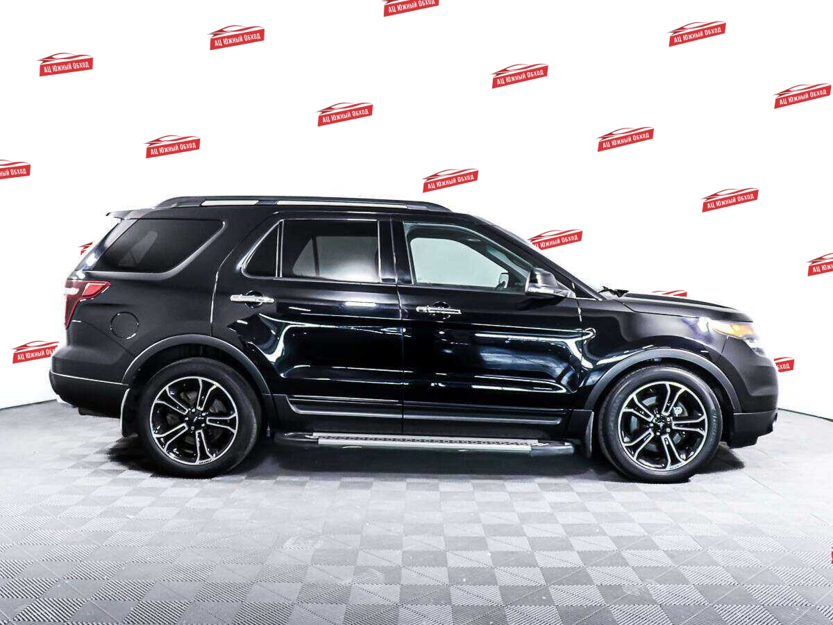 Купить Ford Explorer с пробегом. Фото: #3
