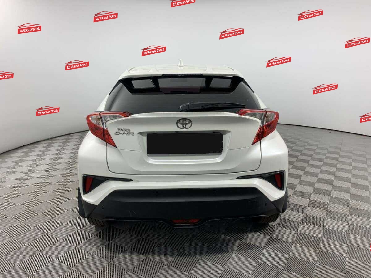 Купить Toyota C-HR с пробегом. Фото: #5