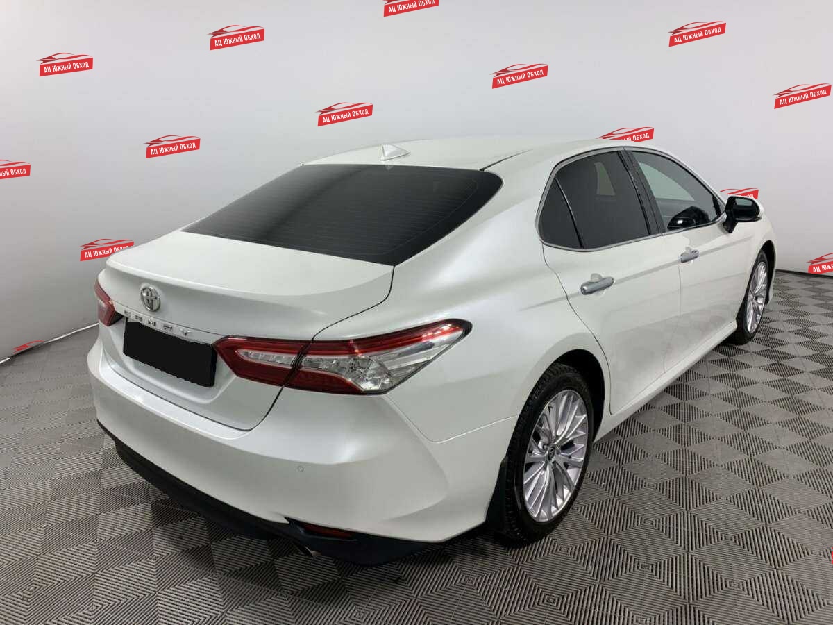 Купить Toyota Camry с пробегом. Фото: #4