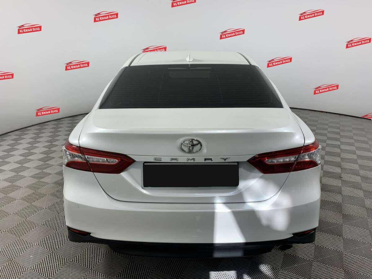 Купить Toyota Camry с пробегом. Фото: #5