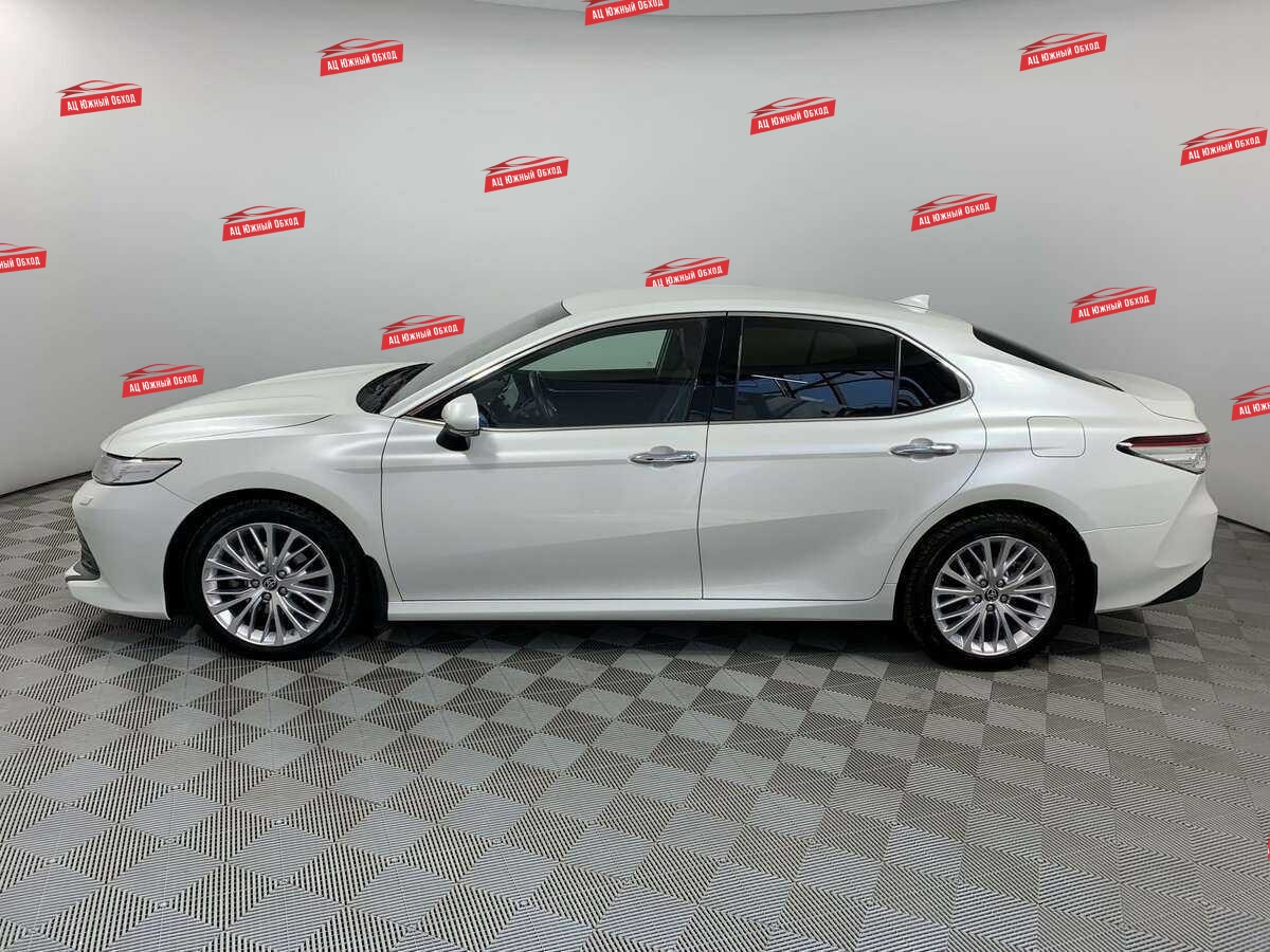 Купить Toyota Camry с пробегом. Фото: #7