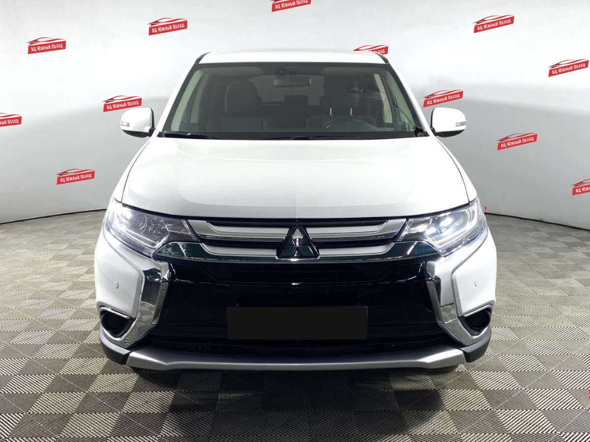 Купить Mitsubishi Outlander с пробегом. Фото: #1