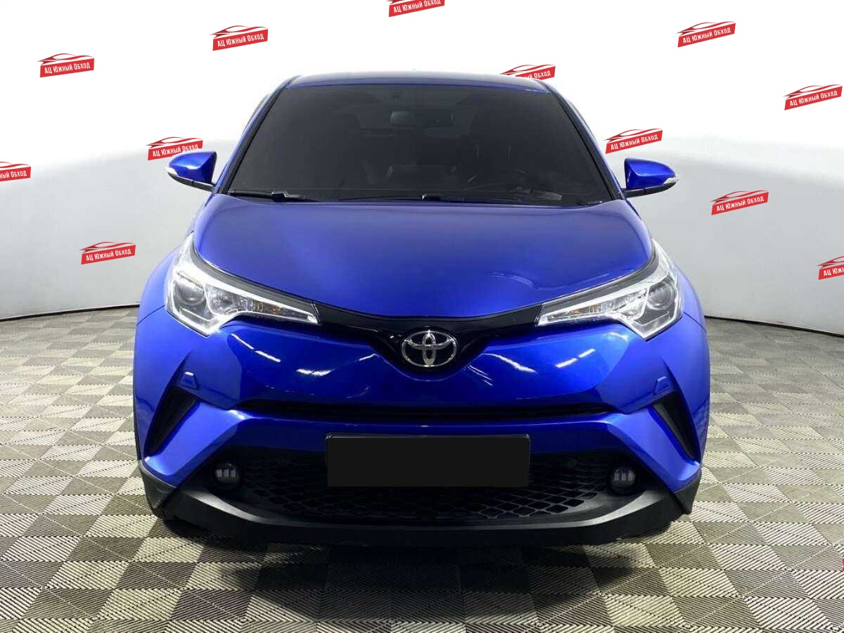 Купить Toyota C-HR с пробегом. Фото: #1
