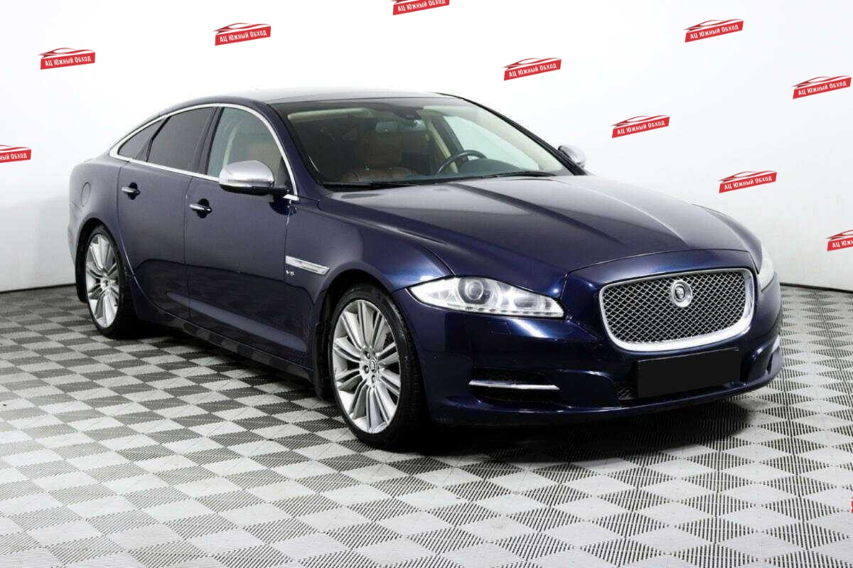 Купить Jaguar XJ с пробегом. Фото: #2