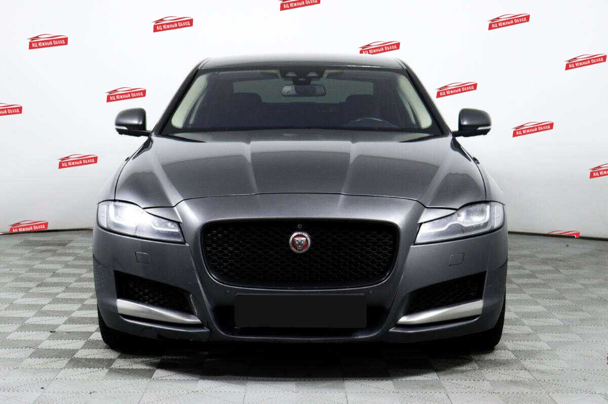 Купить Jaguar XF с пробегом. Фото: #1