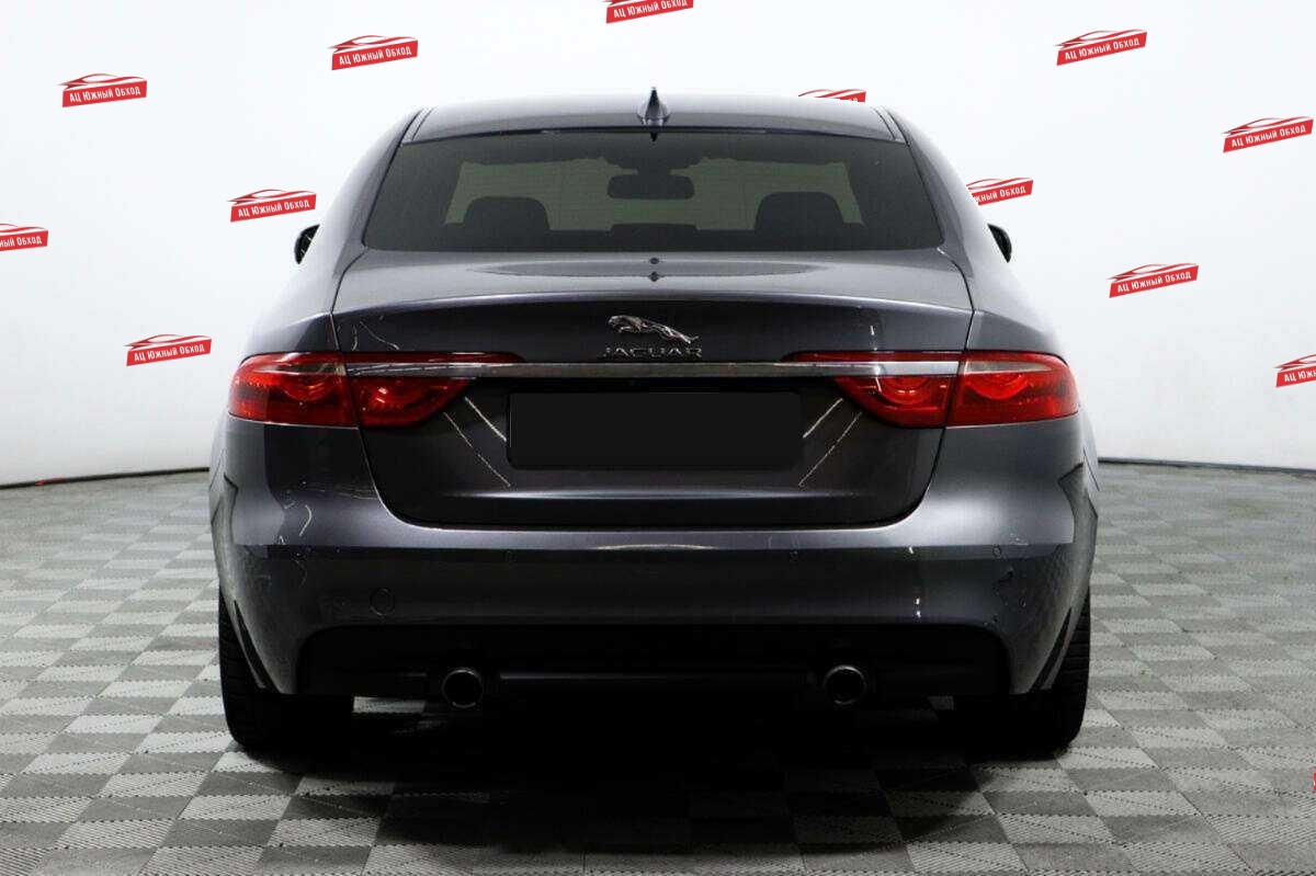 Купить Jaguar XF с пробегом. Фото: #5