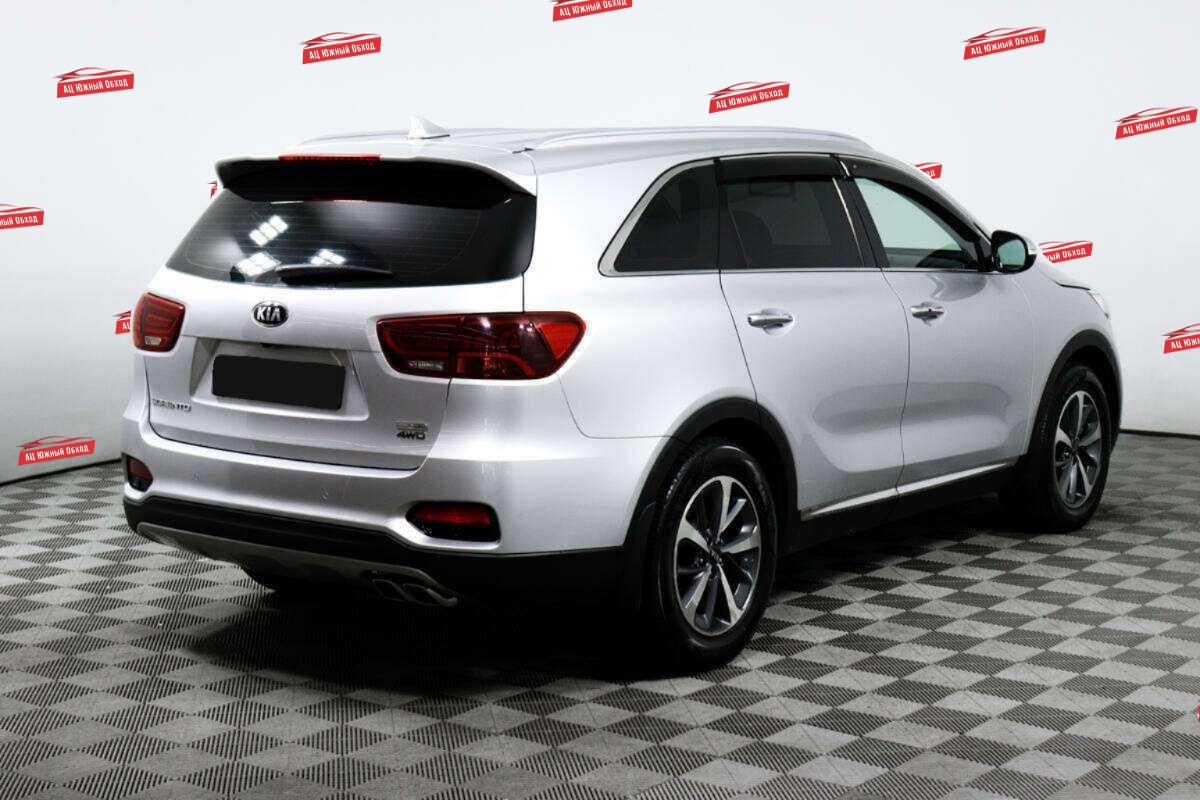 Купить Kia Sorento с пробегом. Фото: #4