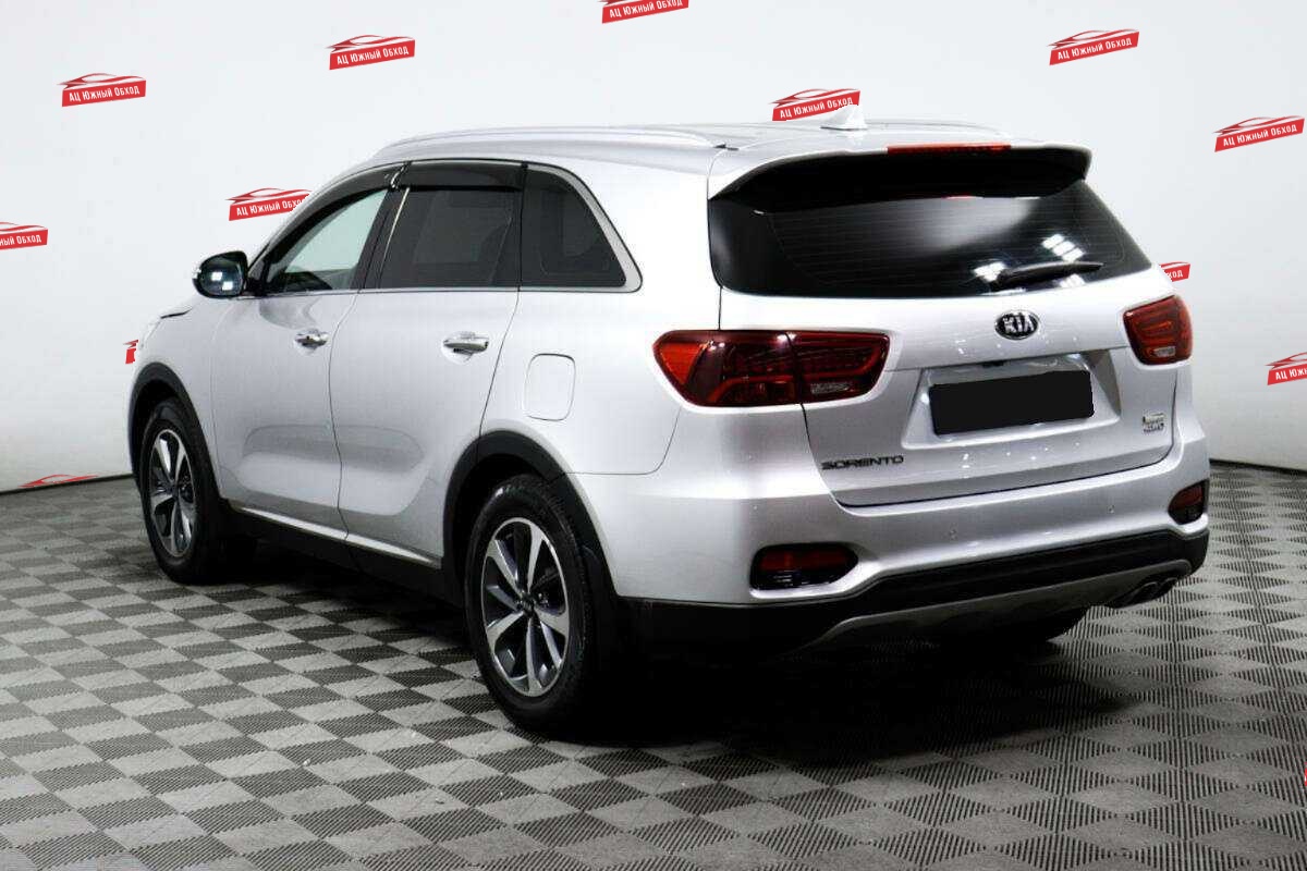 Купить Kia Sorento с пробегом. Фото: #6
