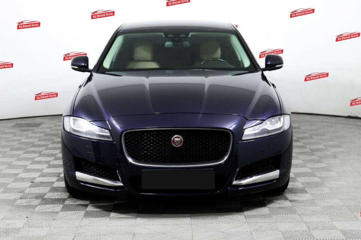Купить Jaguar XF с пробегом. Фото: #1