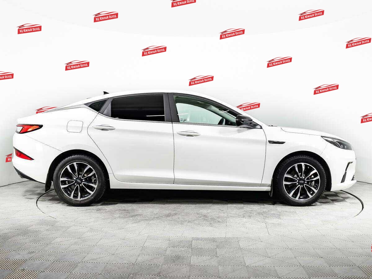 Купить JAC J7 с пробегом. Фото: #3