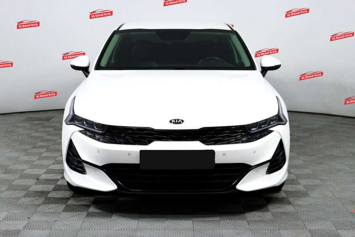 Купить Kia K5 с пробегом. Фото: #1